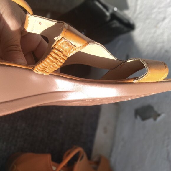 BRONZE OCHRE OPEN TOE SANDALS SHOES ZIP CLOSURE 2" HEEL SIZE 7.5 - Picture 6 of 8